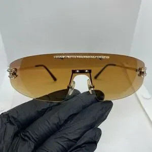 CHANEL | Accessories | Gorgeous Brown Tint Chanel Sunglasses  display picture 1